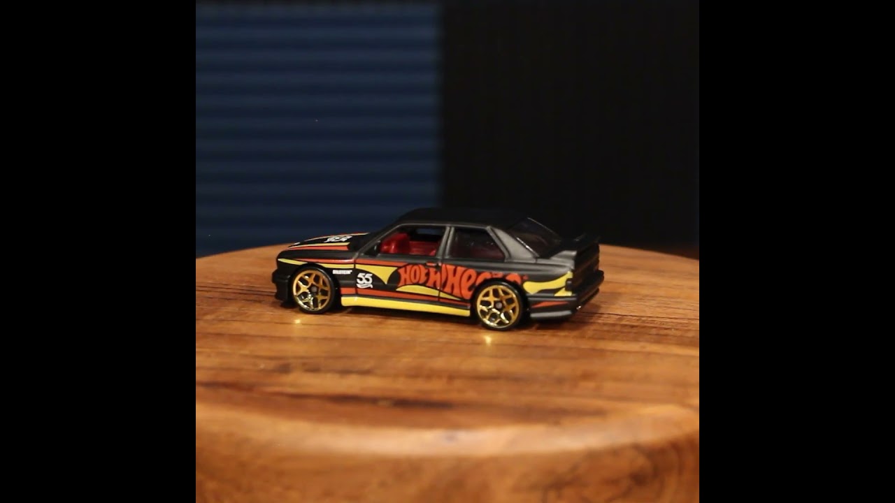 ’92 BMW M3 from 55th Anniversary: Black and Yellow – Hot Wheels Basic (2023)