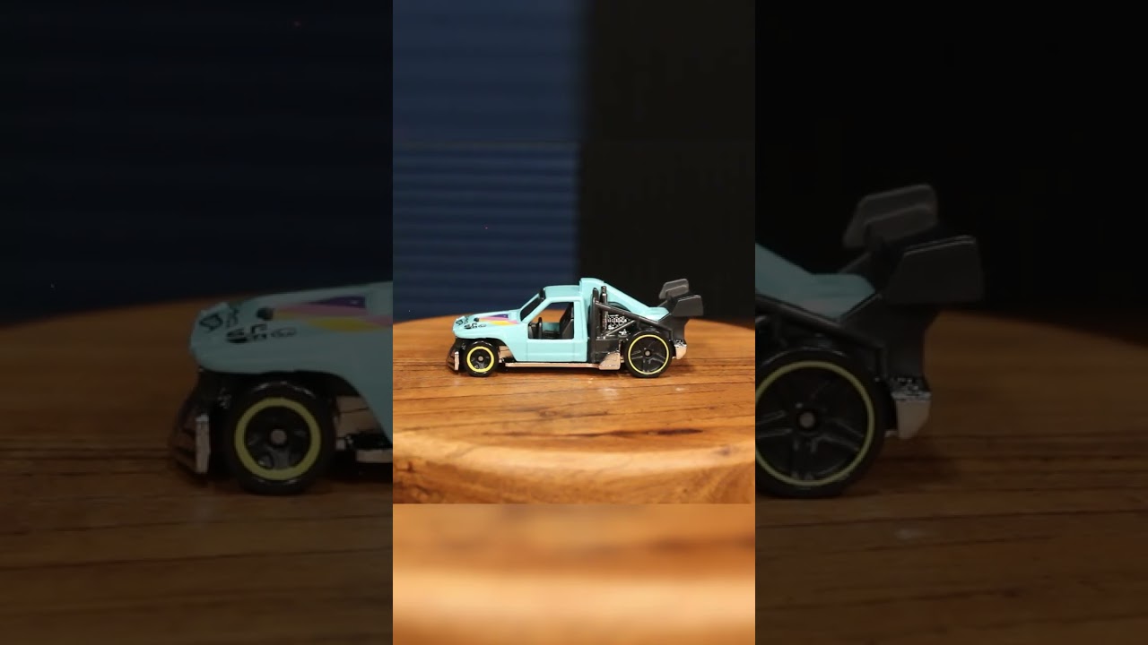 Lolux HW Drag Strip – Hot Wheels Basic (2023)