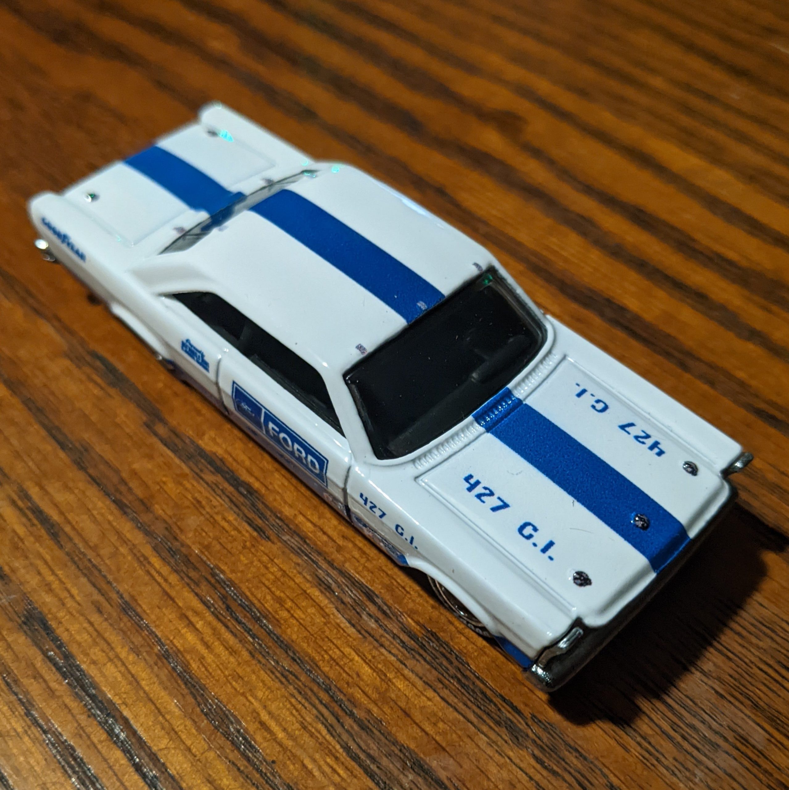 ’65 Ford Galaxie (White & Blue) – Car Culture: Team Transport
#38 – Hot Wheels Basic (2022)